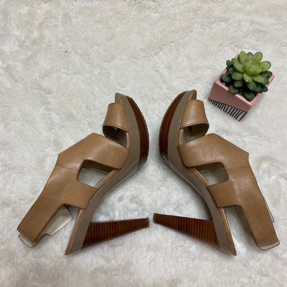 MICHAEL KORS Vachetta Leather Platform Sandals - Picture 4 of 8